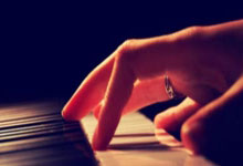 爱游戏体育app-姆班古拉：得知尤文不需要我时感到难过；很欣赏内马尔的球技，姆班吉拉人